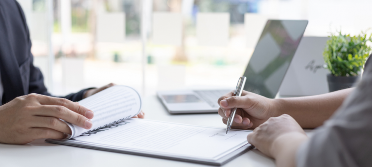 Lire la suite à propos de l’article Quels sont les avantages et les inconvénients du mandat de protection future ?